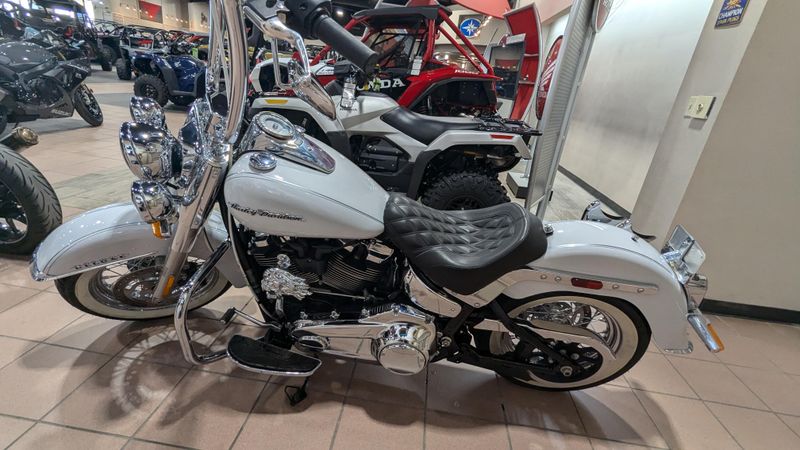 2020 HARLEY SOFTAILl DELUXEImage 4