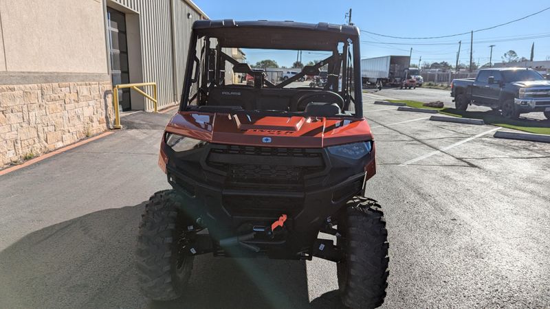 2025 Polaris RANGER CREW XP 1000 PREMIUM  ORANGE RUSTImage 6