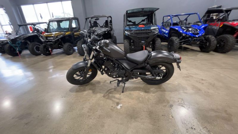 2022 Honda REBEL 300 ABS  in a BLACK exterior color. Del Amo Motorsports of Redondo Beach (424) 390-7811 delamomotorsports.com 
