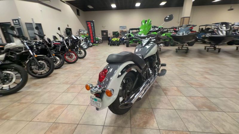 Used 2024 Kawasaki VULCAN 900 CLASSIC Image 8