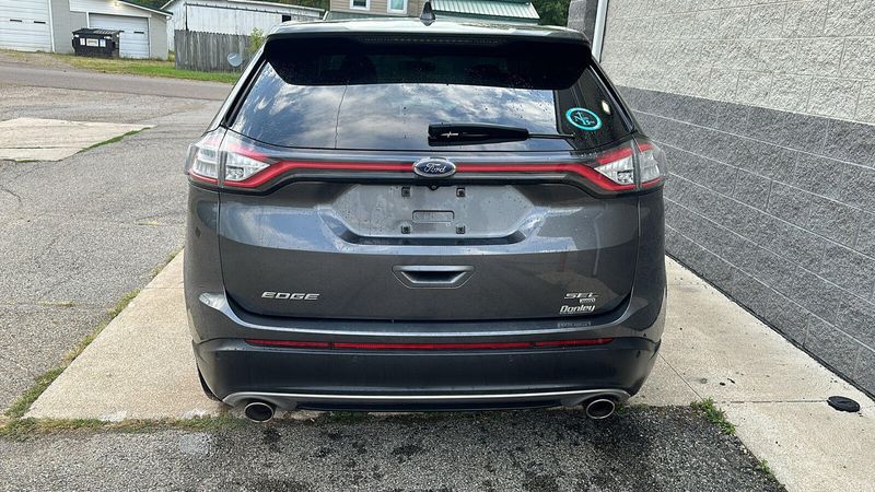 2015 Ford Edge SELImage 4