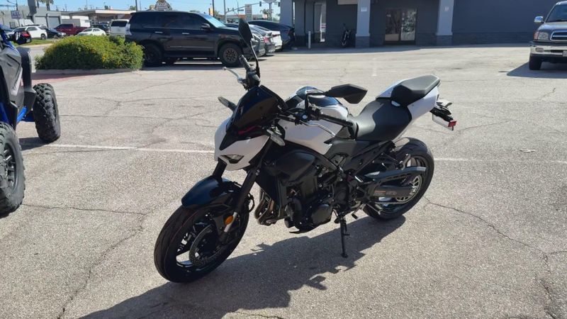 New 2026 Kawasaki Z900 ABS Image 8