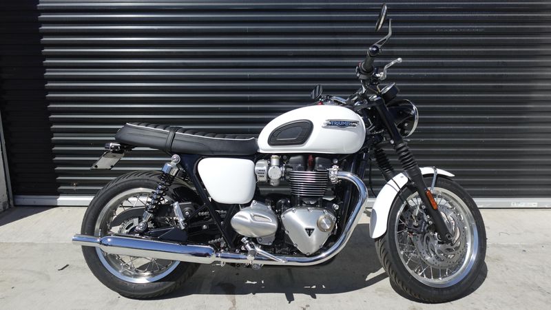 New 2025 Triumph Bonneville T120 Elvis Edition Euro 5a 
