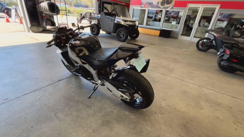 Used 2024 Aprilia TUONO V4 FACTORY 1100 Image 6