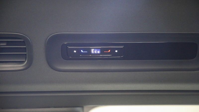 2025 Volkswagen ID. Buzz Image 19