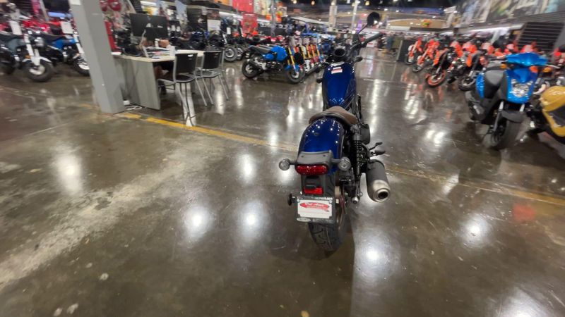 2025 Honda REBEL 500 ABS SE  in a PEARL BLUE exterior color. Del Amo Motorsports of Redondo Beach (424) 390-7811 delamomotorsports.com 