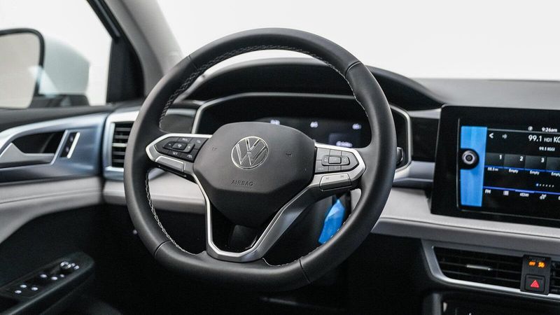 New 2025 Volkswagen Taos 1.5T SEImage 16