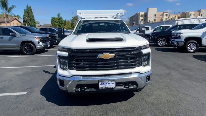 New 2025 Chevrolet Silverado 3500HD CC Work TruckImage 4