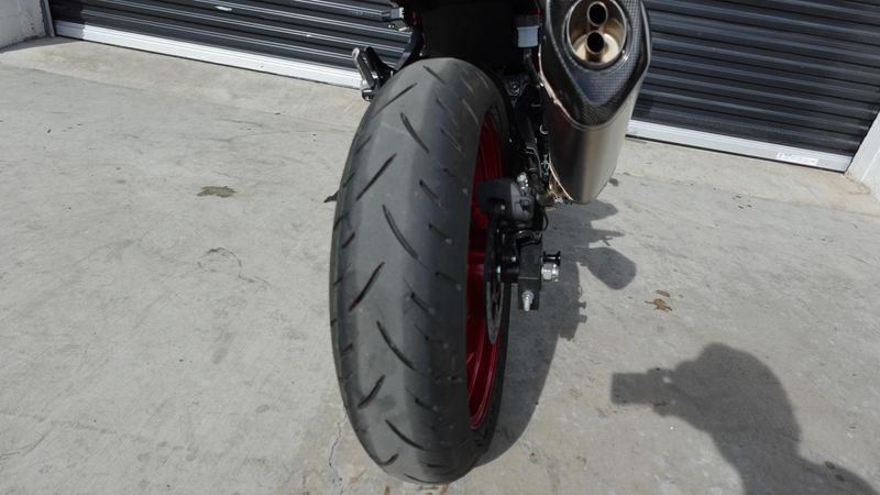 Used 2025 Kawasaki Z500 SE ABS 