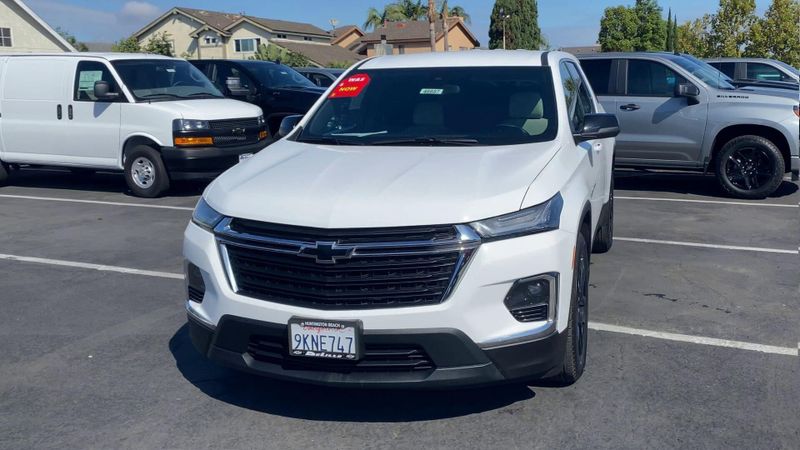 Used 2022 Chevrolet Traverse LSImage 4
