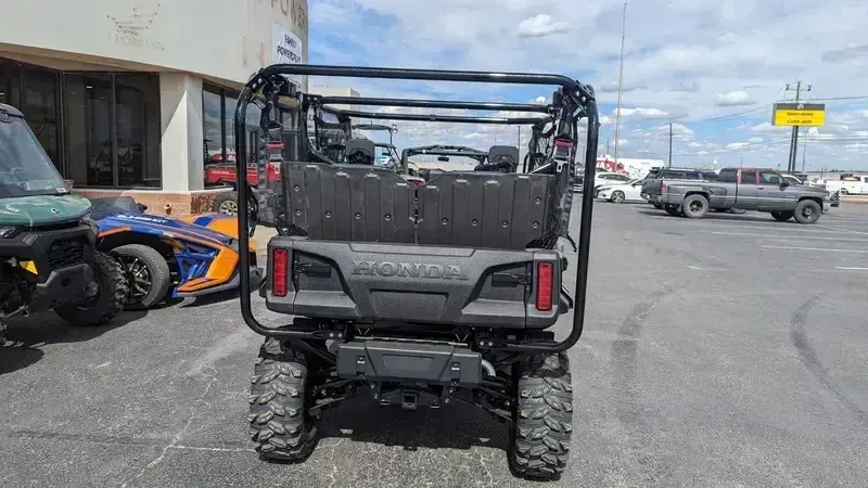 NEW 2025 HONDA PIONEER 10005 DELUXE Image 7