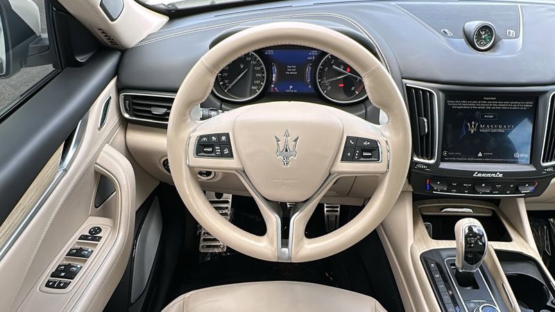 2018 Maserati Levante S GranLussoImage 12
