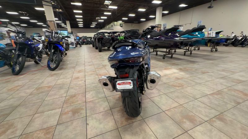New 2027 Suzuki Hayabusa Image 8
