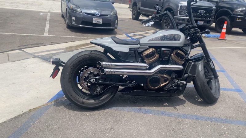 Used 2024 Harley-Davidson Sportster Image 9