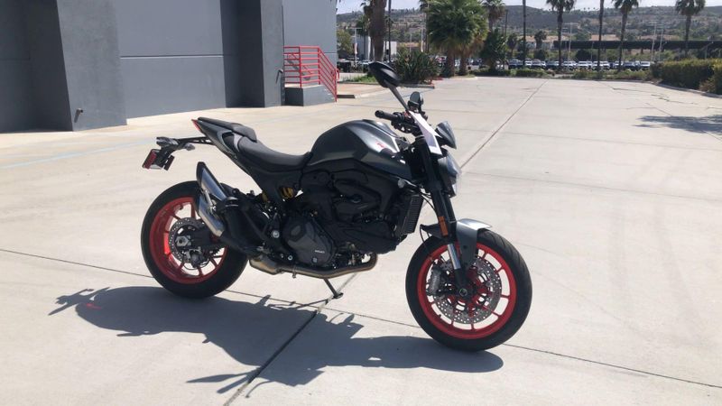 New 2026 Ducati MONSTER 937+ Image 9