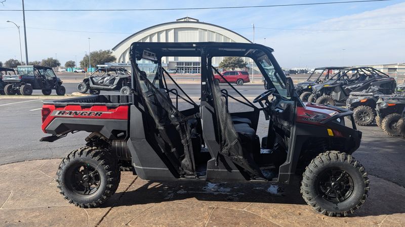 2025 Polaris RANGER CREW XP 1000 PREMIUM SUNSET REDImage 4