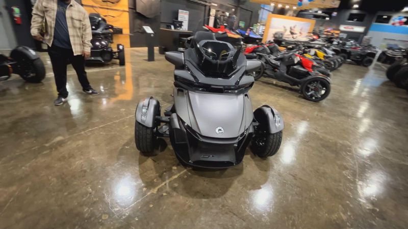 New 2026 Can-Am SPYDER RT LIMITED (SE6) Image 3