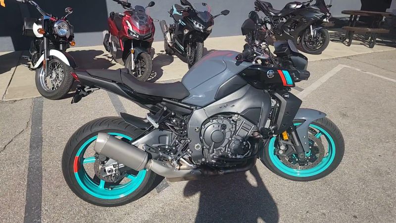 Used 2022 Yamaha MT 10 Image 4