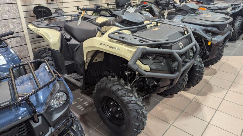 2025 Can-Am OUTLANDER PRO HD7 HUNTING EDITION DESERT TANImage 1