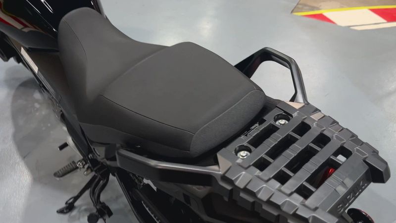 New 2025 Suzuki V-STROM 650 Image 3