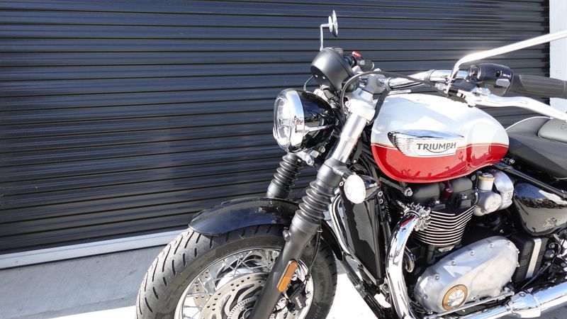 New 2025 Triumph Bonneville Speedmaster 