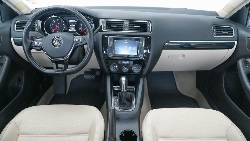2016 Volkswagen Jetta 1.8T SELImage 12