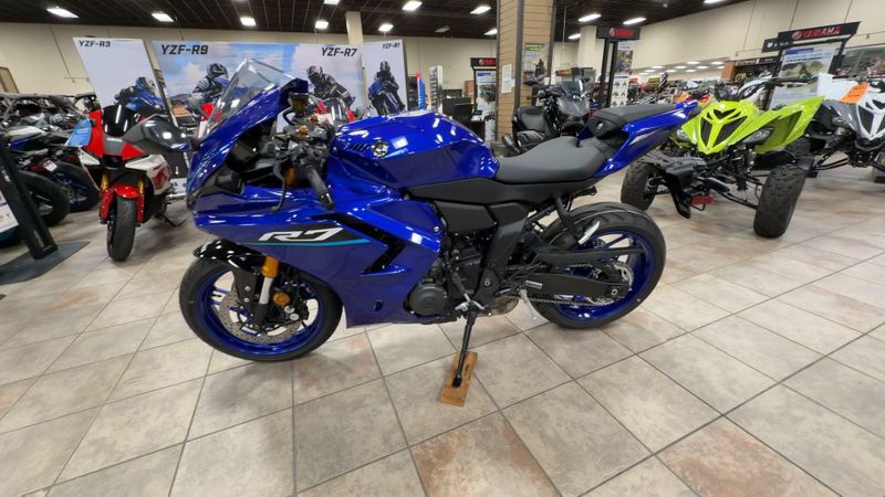 New 2026 Yamaha YZF-R7 Image 6