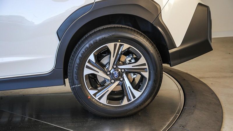 2025 Subaru Crosstrek PremiumImage 11