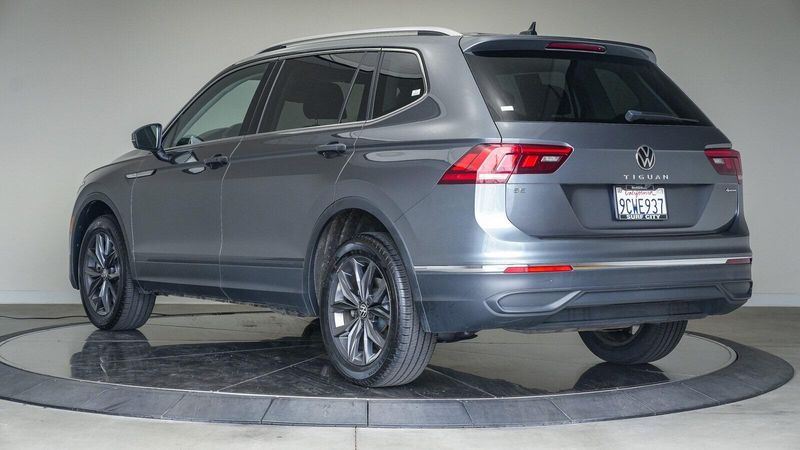 2022 Volkswagen Tiguan 2.0T SEImage 2