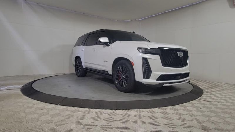 2023 Cadillac Escalade V-Series photo 15