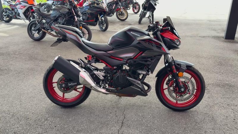 Used 2025 Kawasaki Z500 SE ABS Image 5