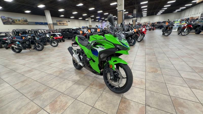New 2026 Kawasaki NINJA 500 SE ABS Image 3