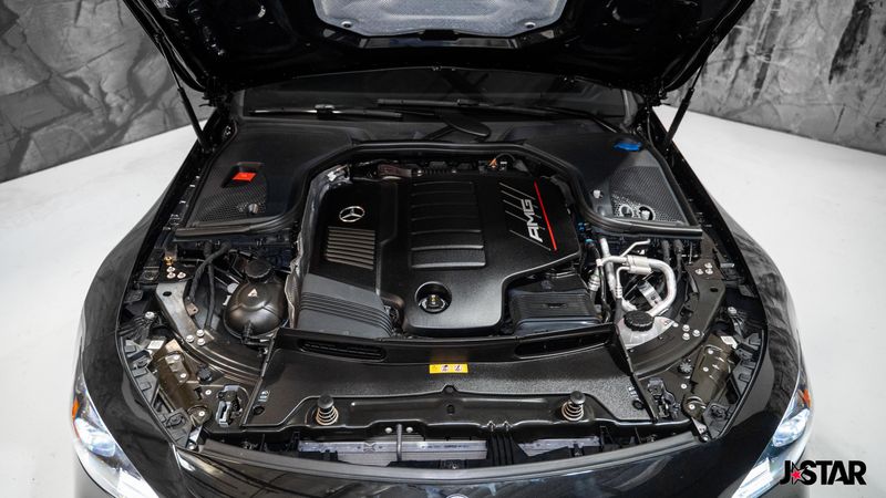 2024 Mercedes Benz AMG GT photo 3