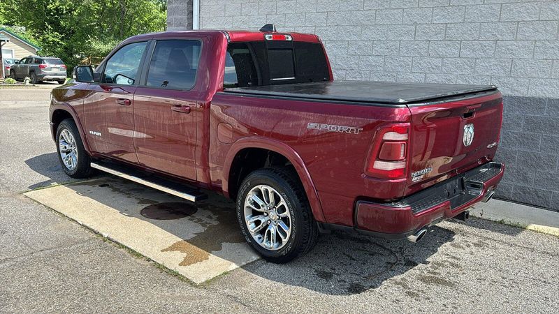 2022 RAM 1500 LaramieImage 3