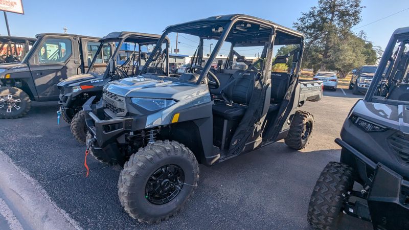 2025 POLARIS RANGER CREW XP 1000 PREMIUM STEALTH GRAY in a STEALTH GRAY exterior color. Family PowerSports (877) 886-1997 familypowersports.com 