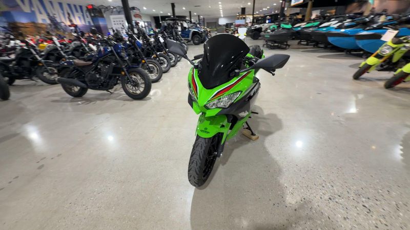 Used 2023 Kawasaki NINJA 400 Image 5