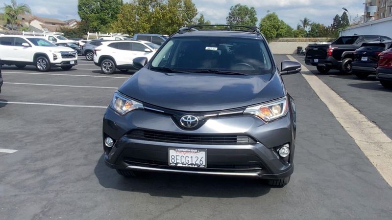 Used 2018 Toyota RAV4 XLEImage 3
