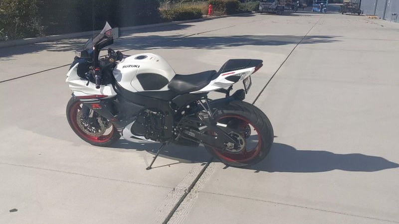 Used 2025 Suzuki GSX-R600 CA Image 9