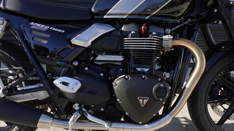 New 2025 Triumph Speed Twin 900 Base 