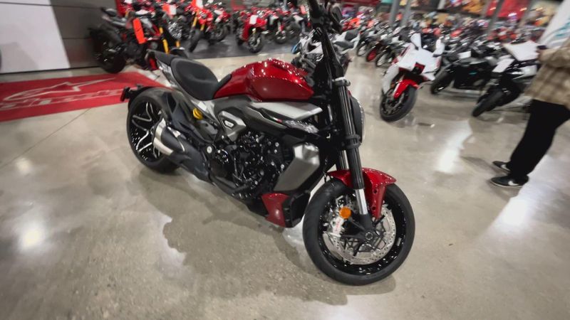 New 2026 Ducati XDIAVEL V4 Image 2