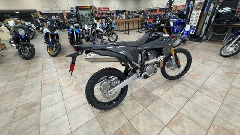 New 2025 Suzuki DR-Z4S Image 4