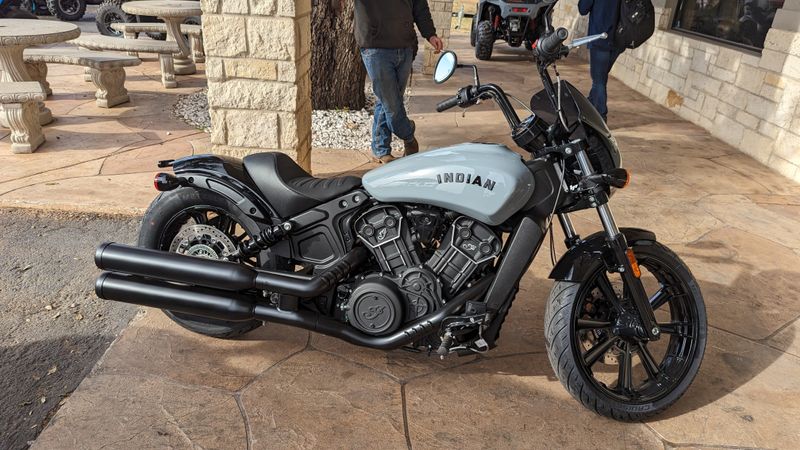 2024 Indian Motorcycle Scout Rogue SixtyImage 3