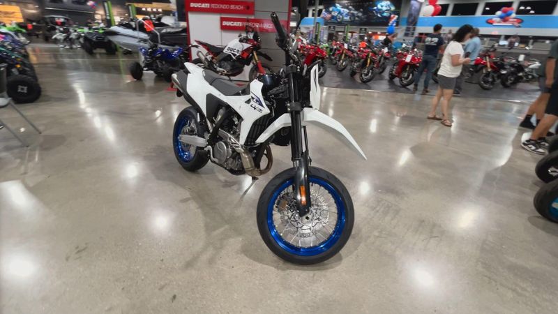 New 2025 Suzuki DR-Z4SM Image 2