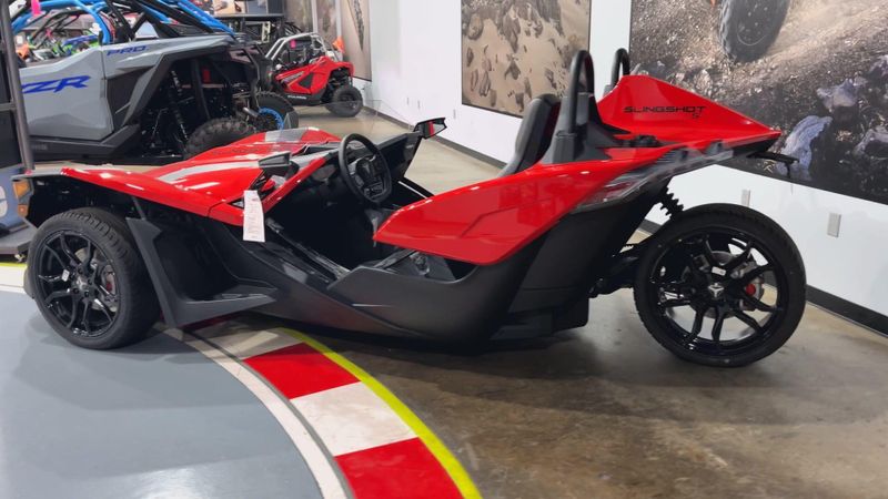 New 2025 Polaris SLINGSHOT S AUTODRIVE Image 9