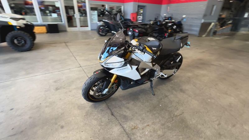 Used 2024 Aprilia TUONO V4 FACTORY 1100 Image 4