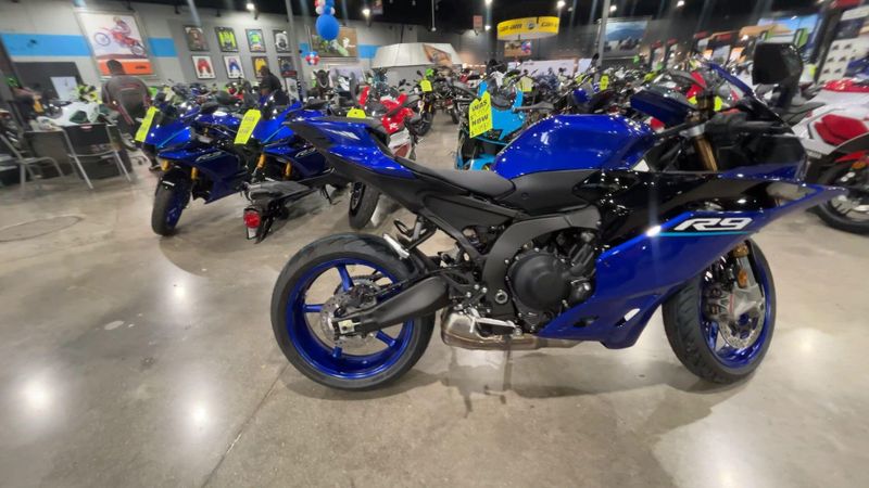 New 2027 Yamaha YZF-R9 Image 9