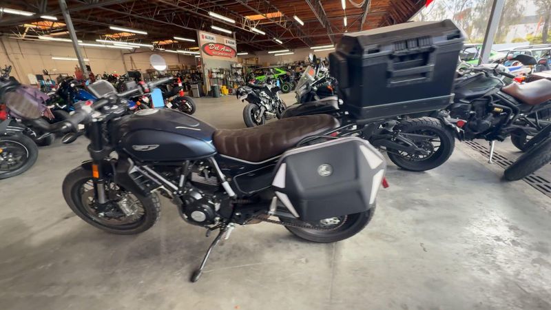Used 2024 Ducati SCRAMBLER NIGHTSHIFT Image 9