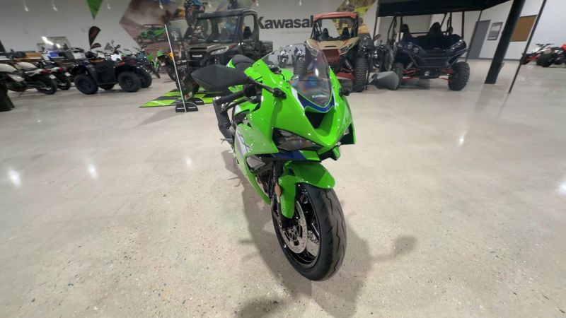 New 2026 Kawasaki NINJA ZX-6R Image 2