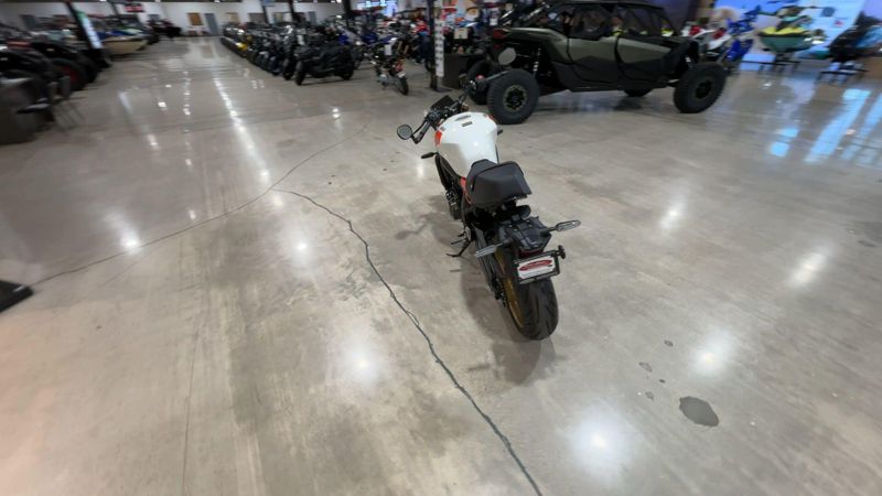 New 2026 Yamaha XSR900 Image 2