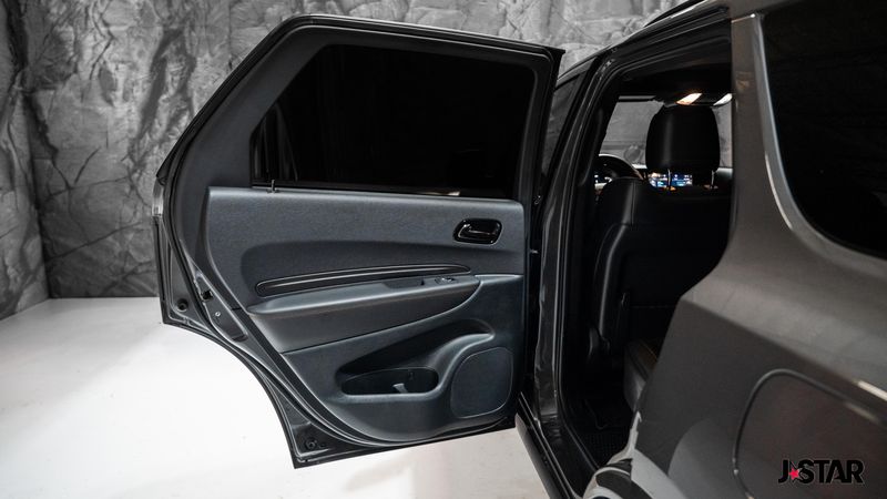 2023 Dodge Durango R/T Plus photo 11